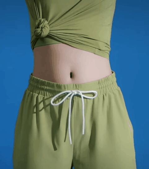 女团裤子宽松同款,女团服装显瘦遮胯平价