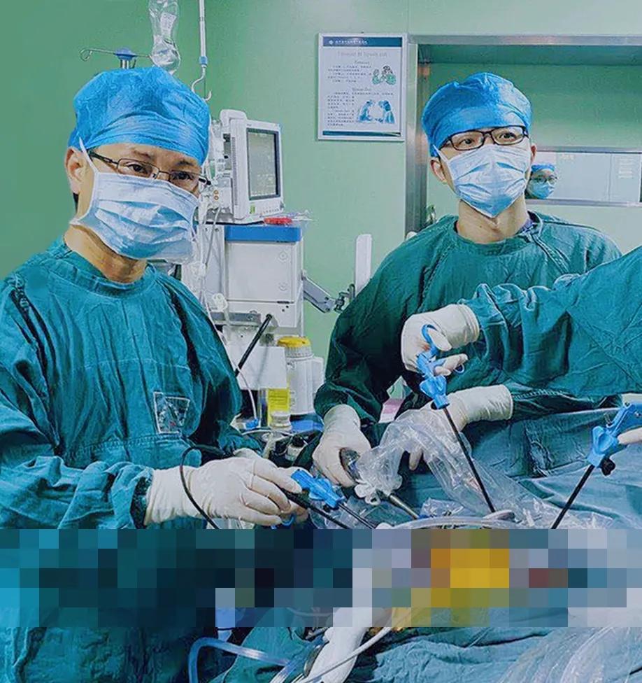 杯具！泸州男子竟将啤酒玻璃杯塞进肛门？塞入直肠的奇……