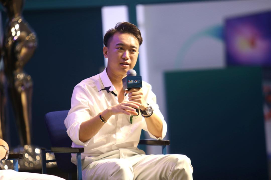 红柏鹿设计师,红柏鹿设计