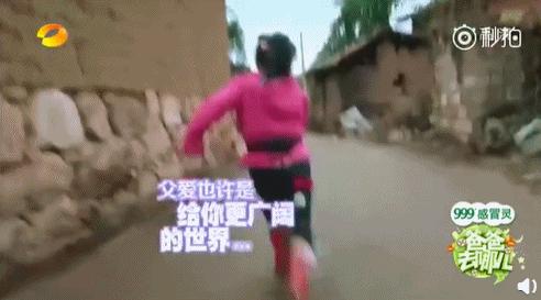 健身女孩走红,美少女健身最火视频