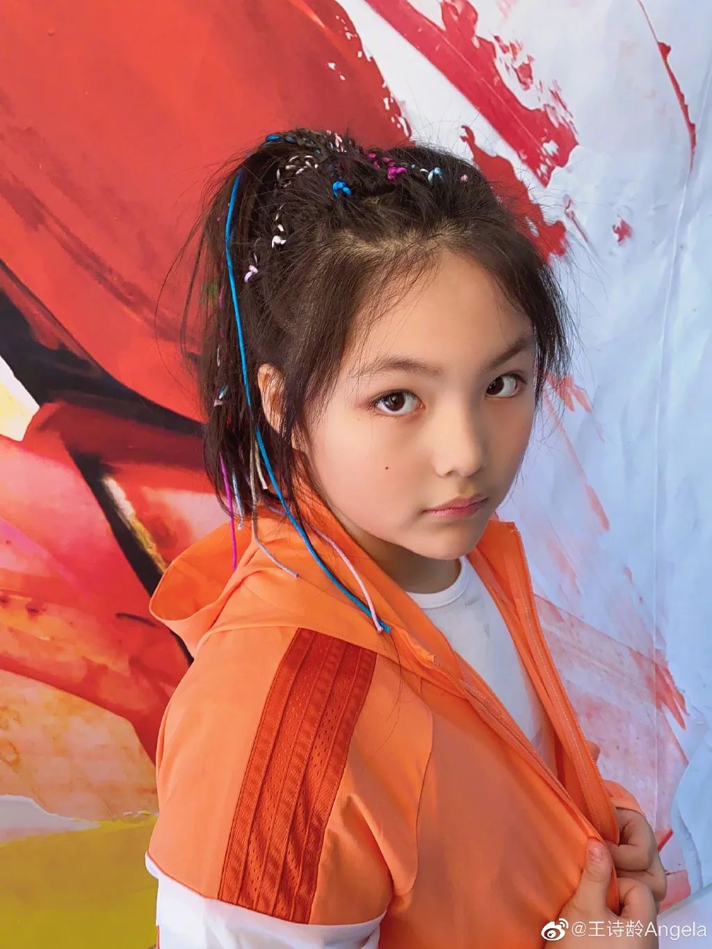 健身女孩走红,美少女健身最火视频