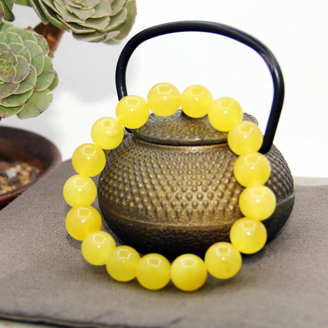 天然琥珀里的蜜蜡,天然琥珀蜜蜡是什么样的