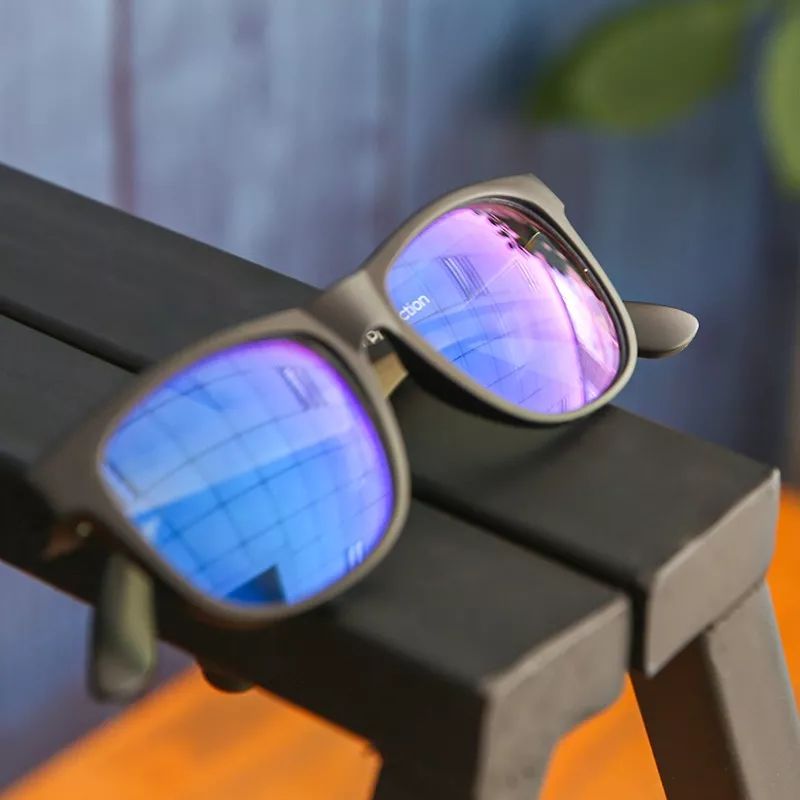 蓝光眼镜能防止小孩看手机,孩子爱看手机戴个防蓝光眼镜