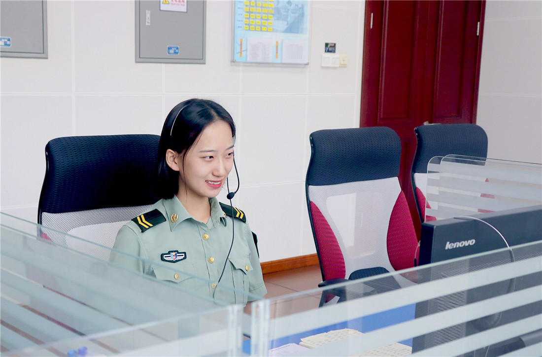 04工号史怡新：小小号码本，记满了“酸甜苦辣”