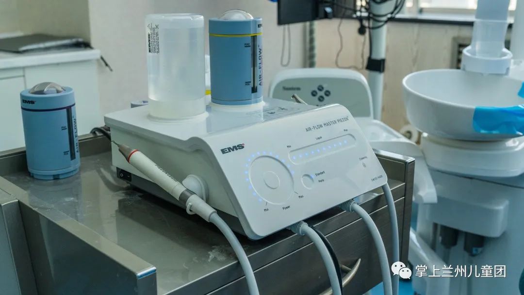 这个周末一起去看电影怎么样,这个周末要一起去游乐园吗