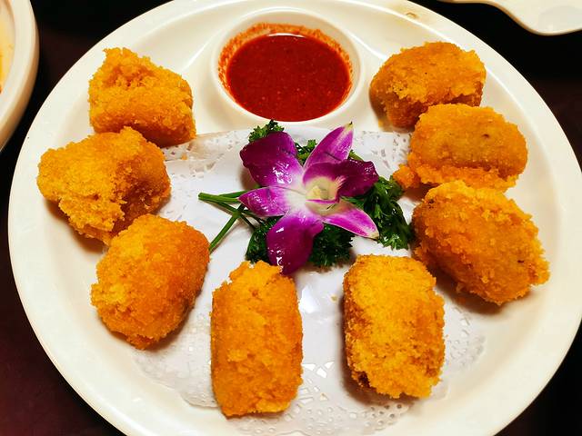 低空飞行旅游视频,大西北环线自由行8日攻略