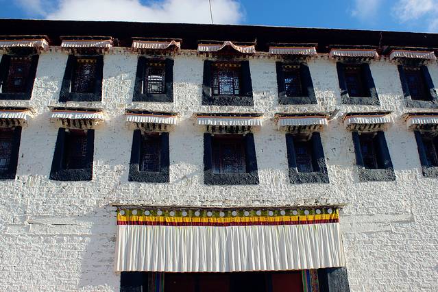 低空飞行旅游视频,大西北环线自由行8日攻略