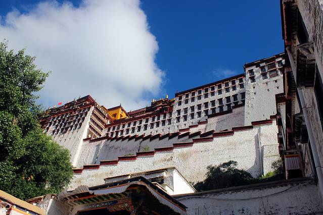 低空飞行旅游视频,大西北环线自由行8日攻略