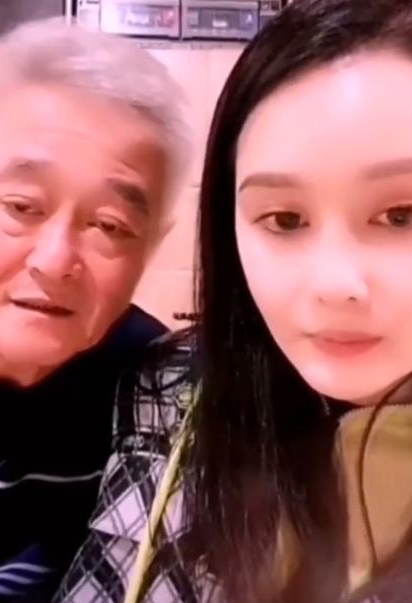 赵本山女儿整容成功了吗,赵本山女儿整容几次