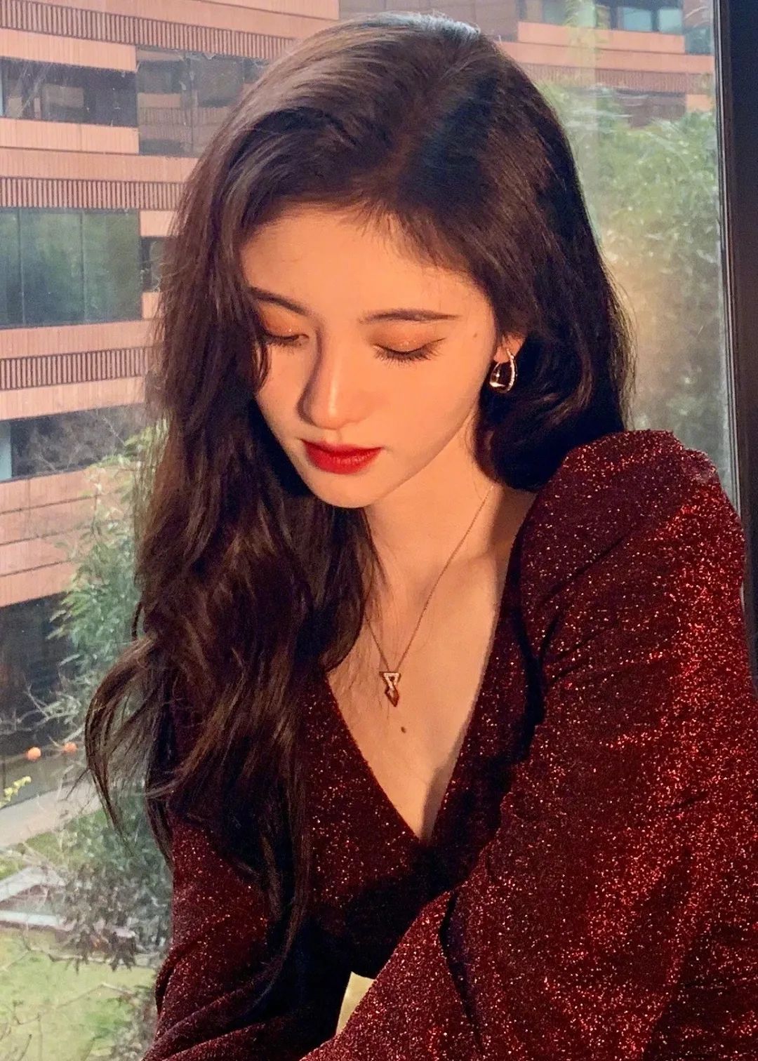 女性头发少头顶秃戴假发片可以吗,假发有的地方秃了怎么补救