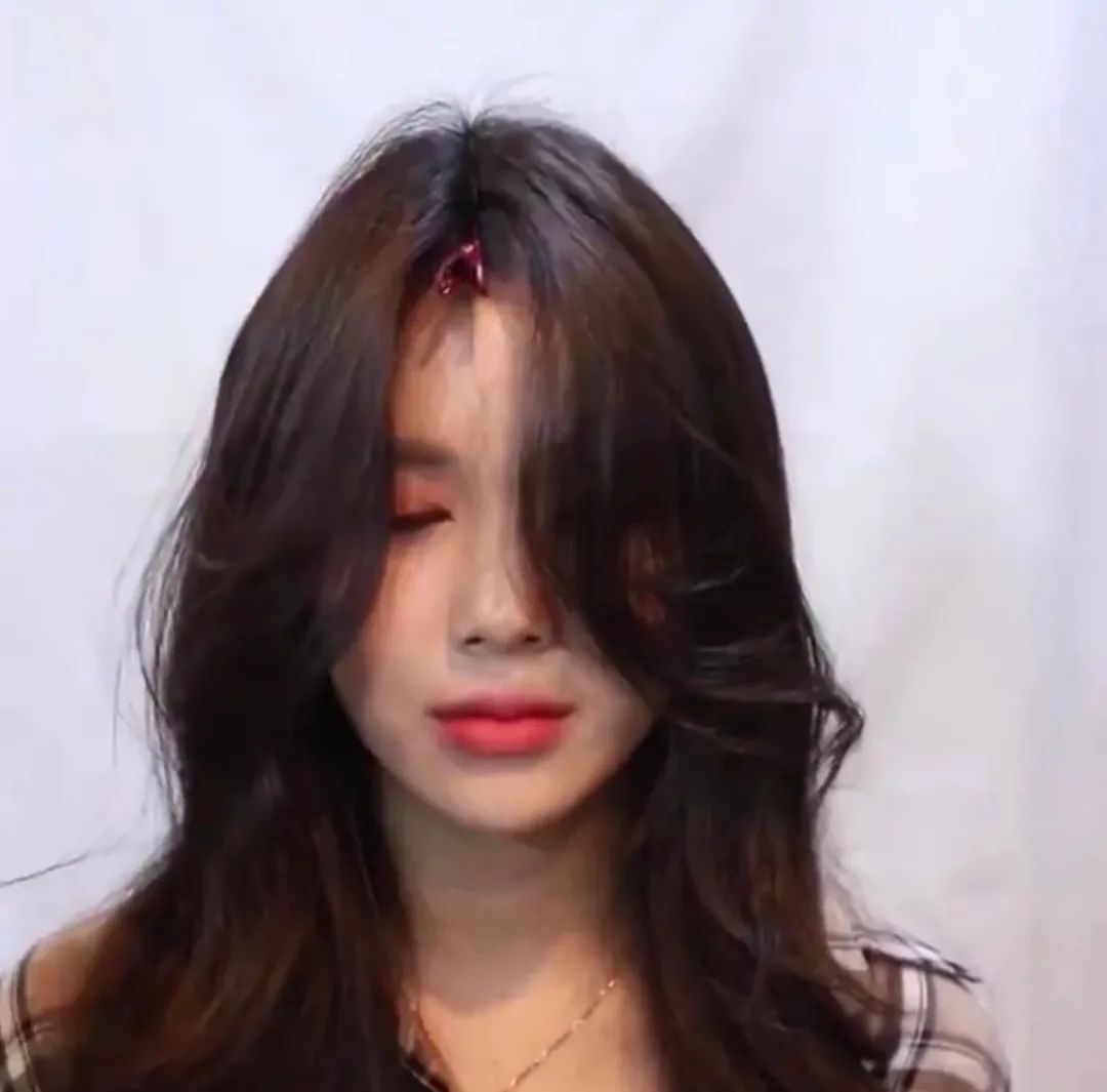 女性头发少头顶秃戴假发片可以吗,假发有的地方秃了怎么补救