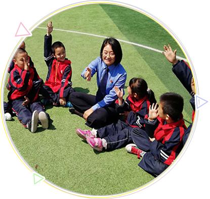 青葱岁月感恩有你写一段话,青葱岁月感谢有你作文