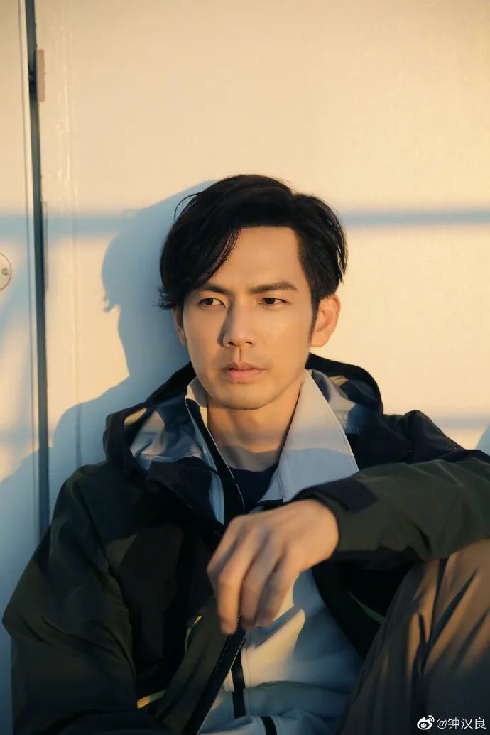 钟汉良颜值巅峰时的盛世美颜,钟汉良帅到令人发指