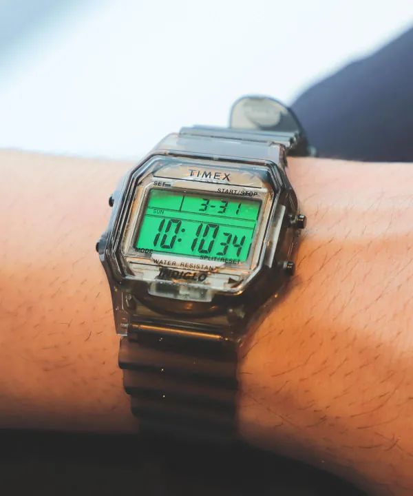 除了卖衣服爱好就是跳舞,除了卖衣服什么都不会