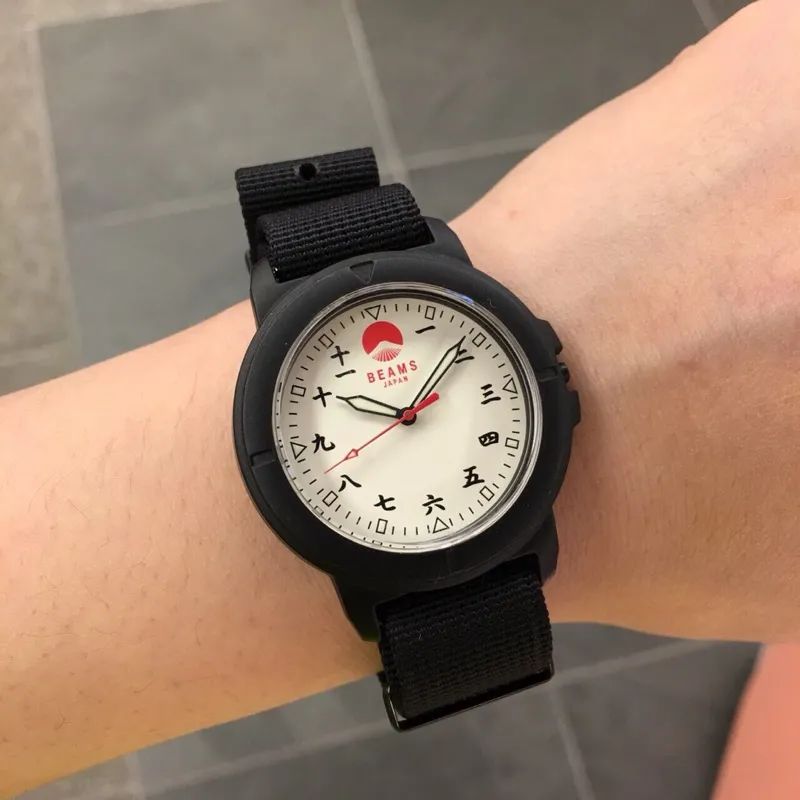 除了卖衣服爱好就是跳舞,除了卖衣服什么都不会