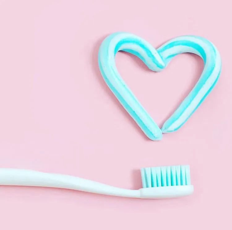 女明星笑的很好看,女明星笑起来丑到爆