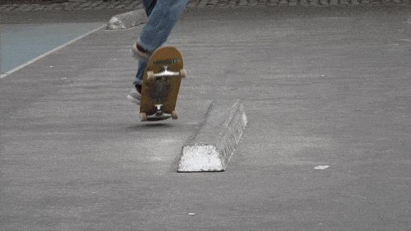 滑板很难的动作叫什么,初学滑板怎么觉得太滑了