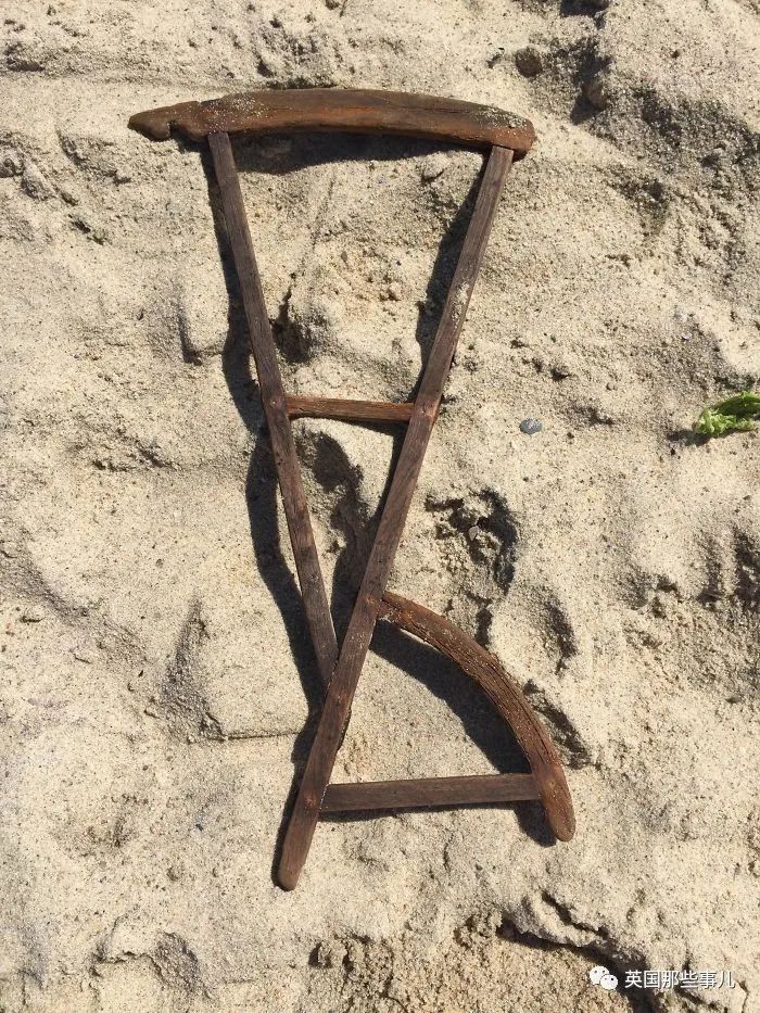 薯片里面吃出白色颗粒,薯片里面吃出异物