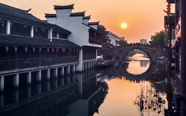 上海沪上夜游,宝山夜游好去处