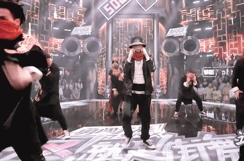 四位队长谁最懂街舞,街舞第三季总决赛4位队长跳舞