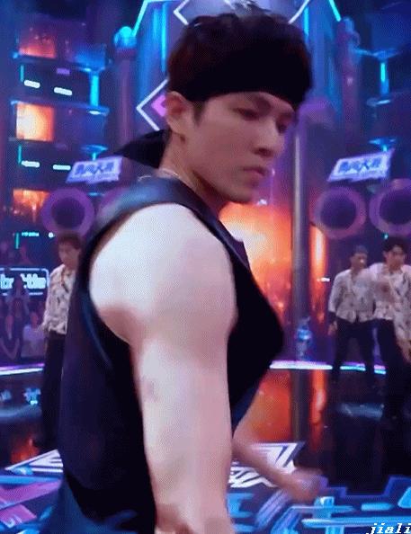 四位队长谁最懂街舞,街舞第三季总决赛4位队长跳舞