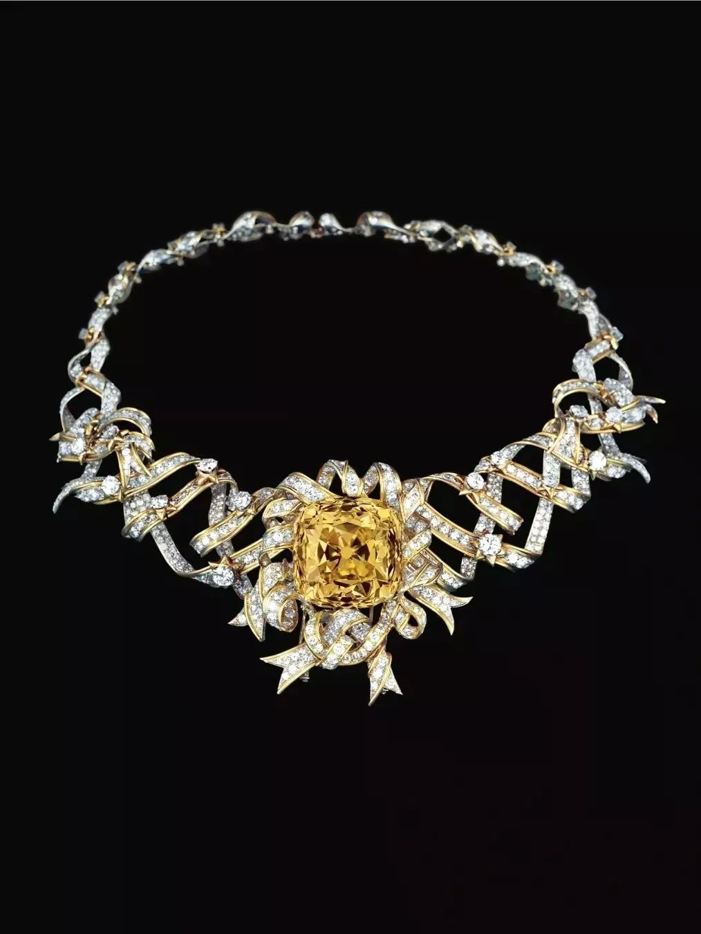 钻石容易裂吗,裂开的钻石哪里出