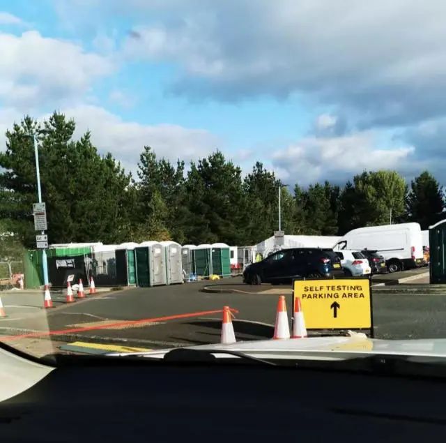 亲身去测了，才知道英国新冠数据有多不靠谱