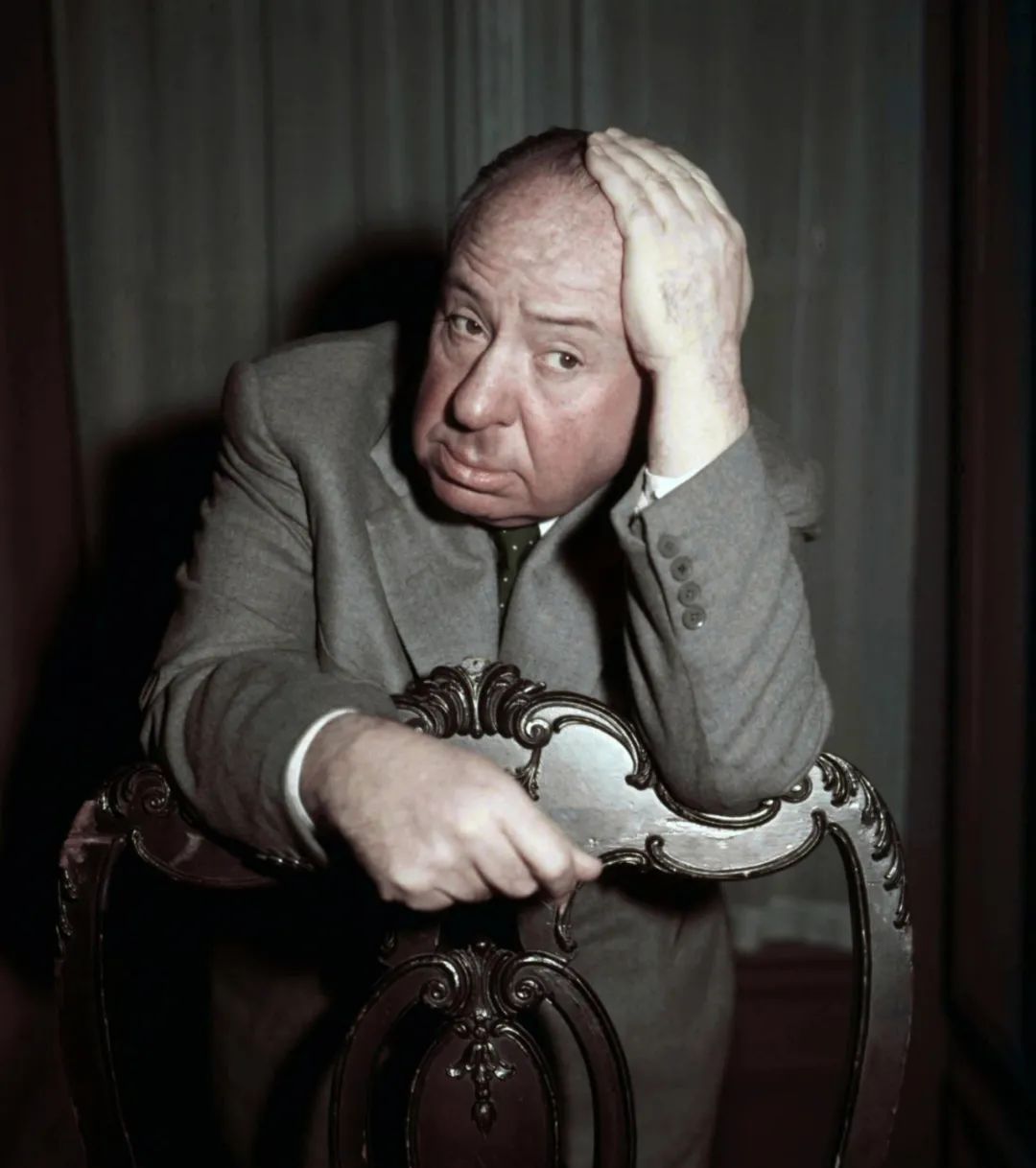 这个男导演，每天都在PUA他的女演员