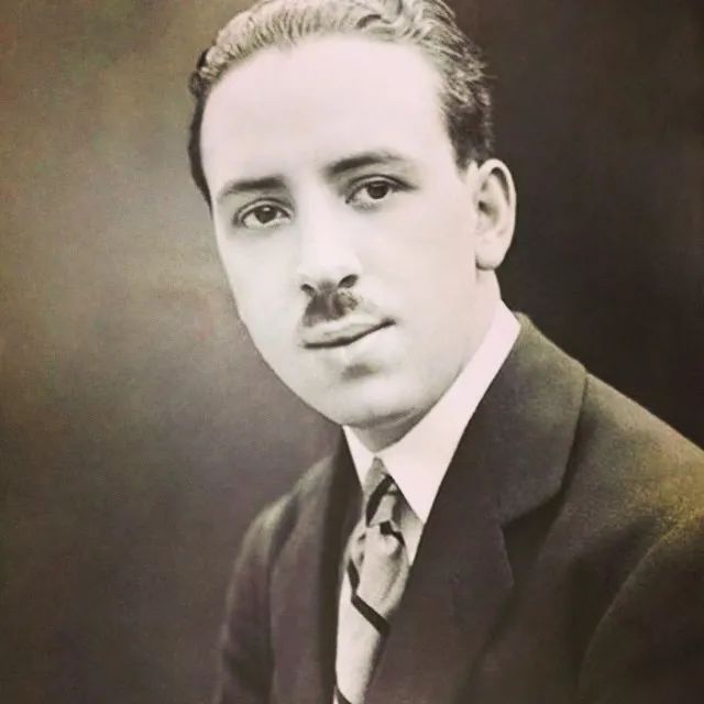 这个男导演，每天都在PUA他的女演员