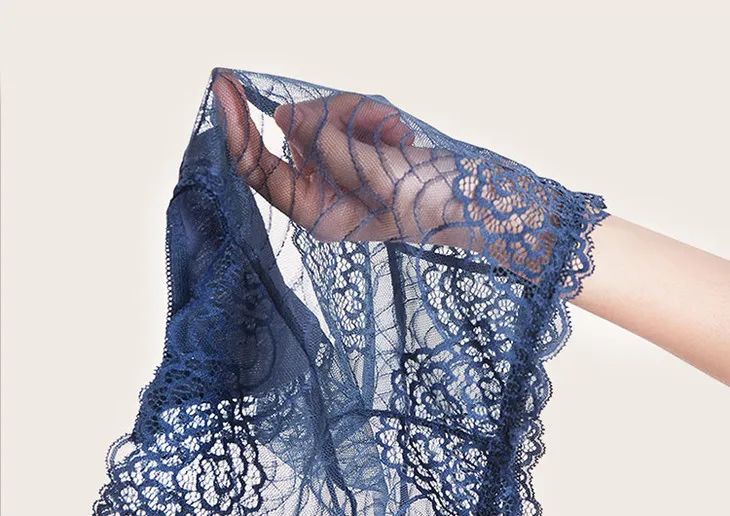 这条优雅精致、凉爽如风的蕾丝*裤内**,是你藏不住的女人味