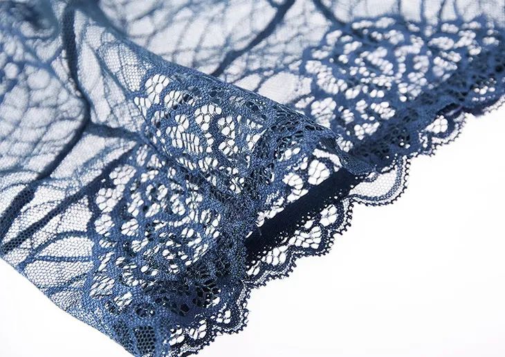 这条优雅精致、凉爽如风的蕾丝*裤内**,是你藏不住的女人味