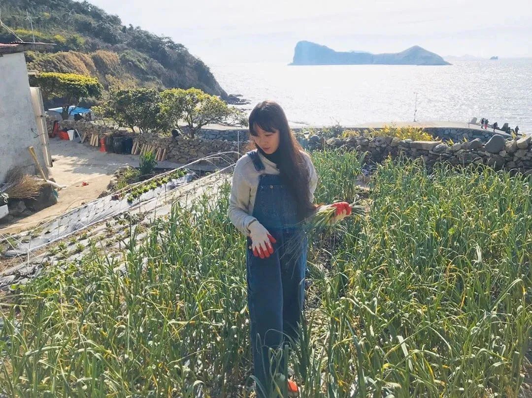 孔孝真二十岁,孔孝真私服穿搭简约时尚又高级