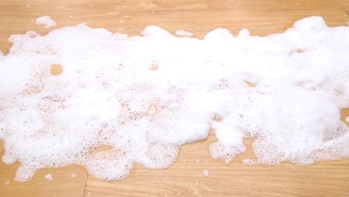 棉拖鞋臭脚臭怎么回事,光脚穿棉拖为什么脚臭脚痒