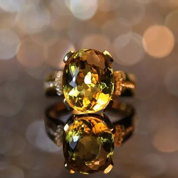 为什么宝石是五颜六色的,宝石为什么五光十色