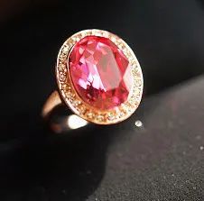 为什么宝石是五颜六色的,宝石为什么五光十色