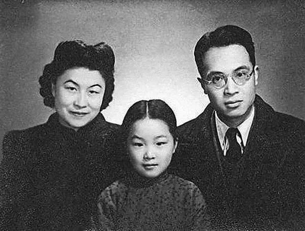 杨绛和钱钟书的爱情如何开始的,杨绛和钱钟书的爱情最美的样子