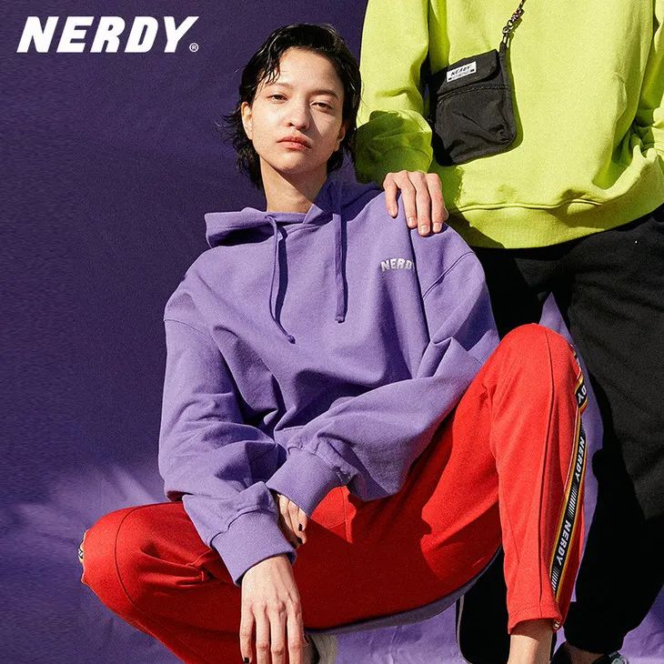 无帽卫衣虞书欣,虞书欣的衣服到底有多少钱