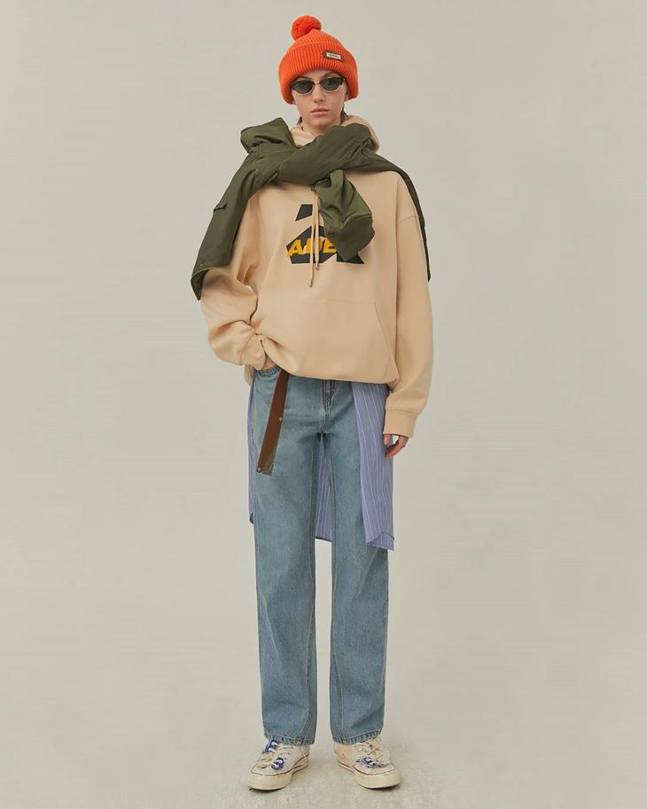 无帽卫衣虞书欣,虞书欣的衣服到底有多少钱