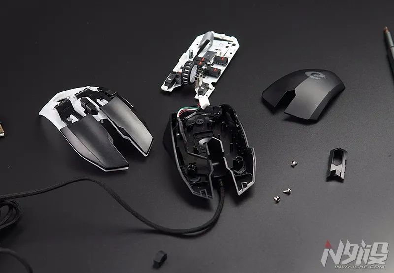 达尔优电竞鼠标em910,达尔优鼠标牧马人em915咋拆