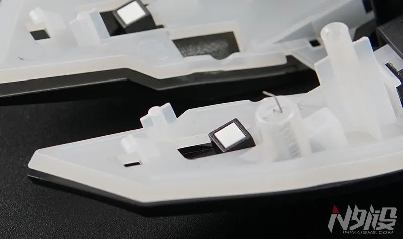 达尔优电竞鼠标em910,达尔优鼠标牧马人em915咋拆