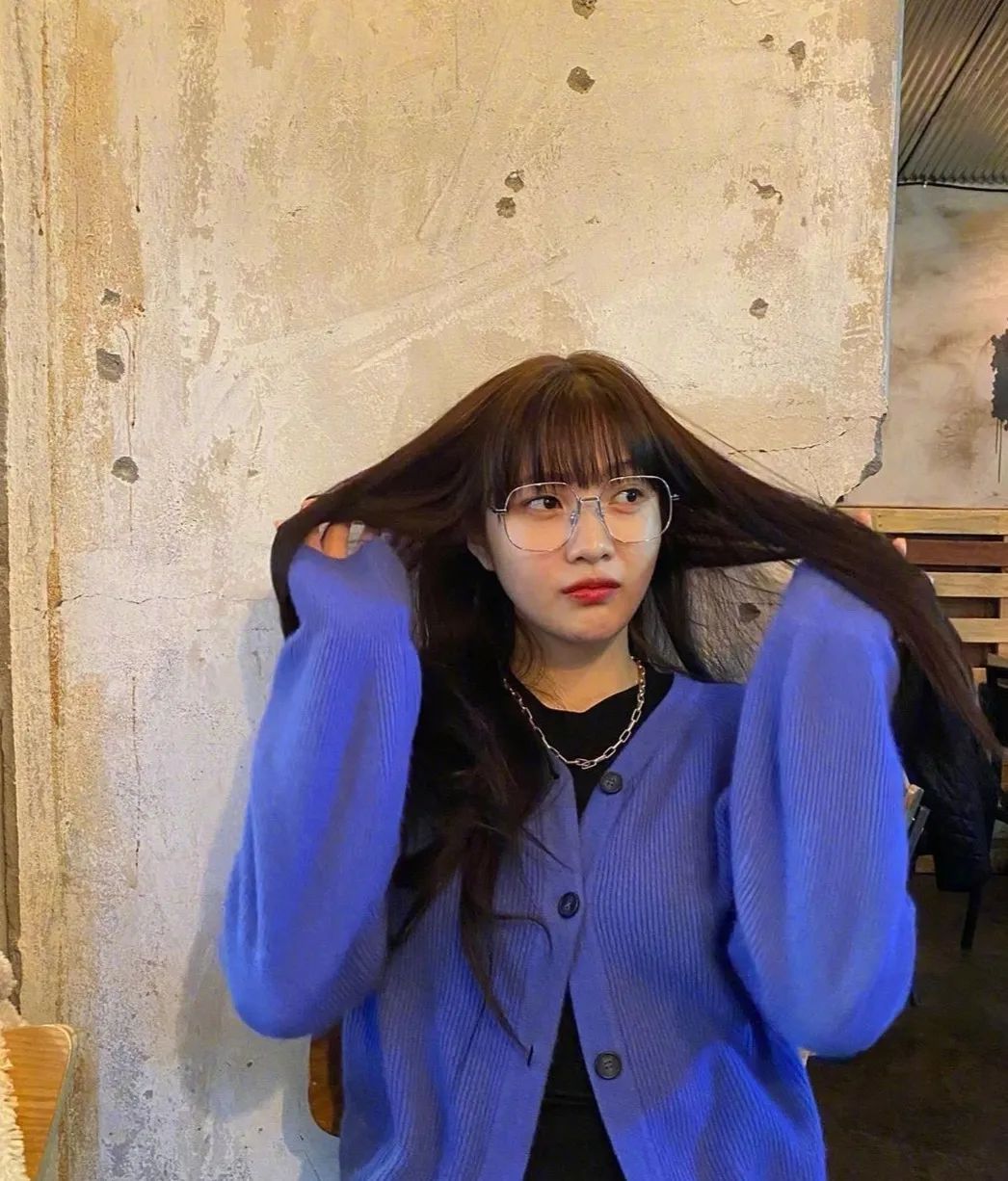 最新秋季穿搭攻略一件卫衣就够了,初秋穿搭秋冬卫衣