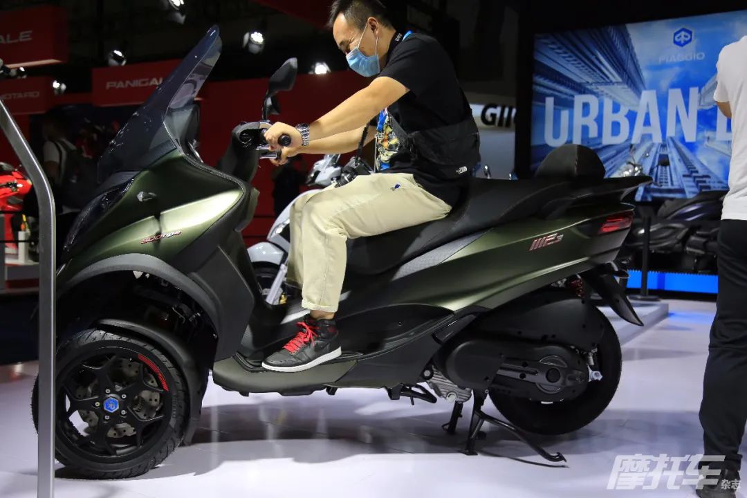 vespa重庆摩托车博览会新款发布,2021重庆摩博会vespa踏板