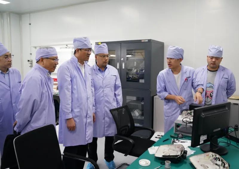 嘉职院*党**委书记方俊良赴中国兵器工业集团、浙江华东光电仪器有限公司洽谈对接校企合作事宜