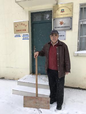 追寻红色足迹传承革命精神老党员,红色课堂老党员