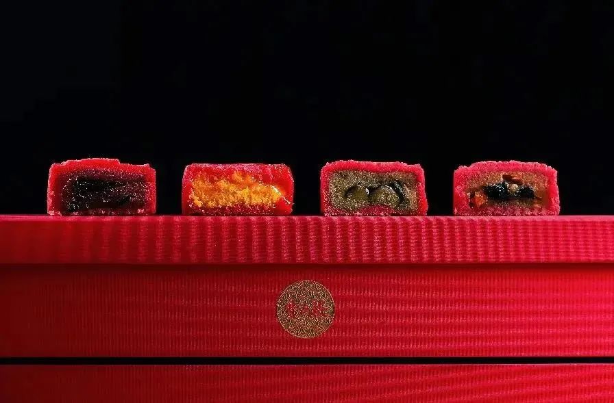 燃到不敢认!国货品牌月饼太美了,连老外都要疯*搞狂**代购