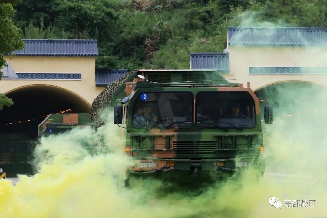 热点|岸导团联手防化营,出击