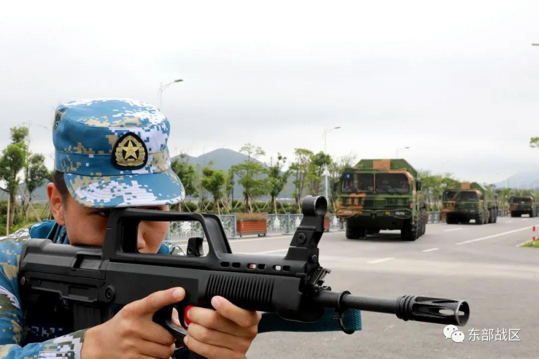 热点|岸导团联手防化营,出击