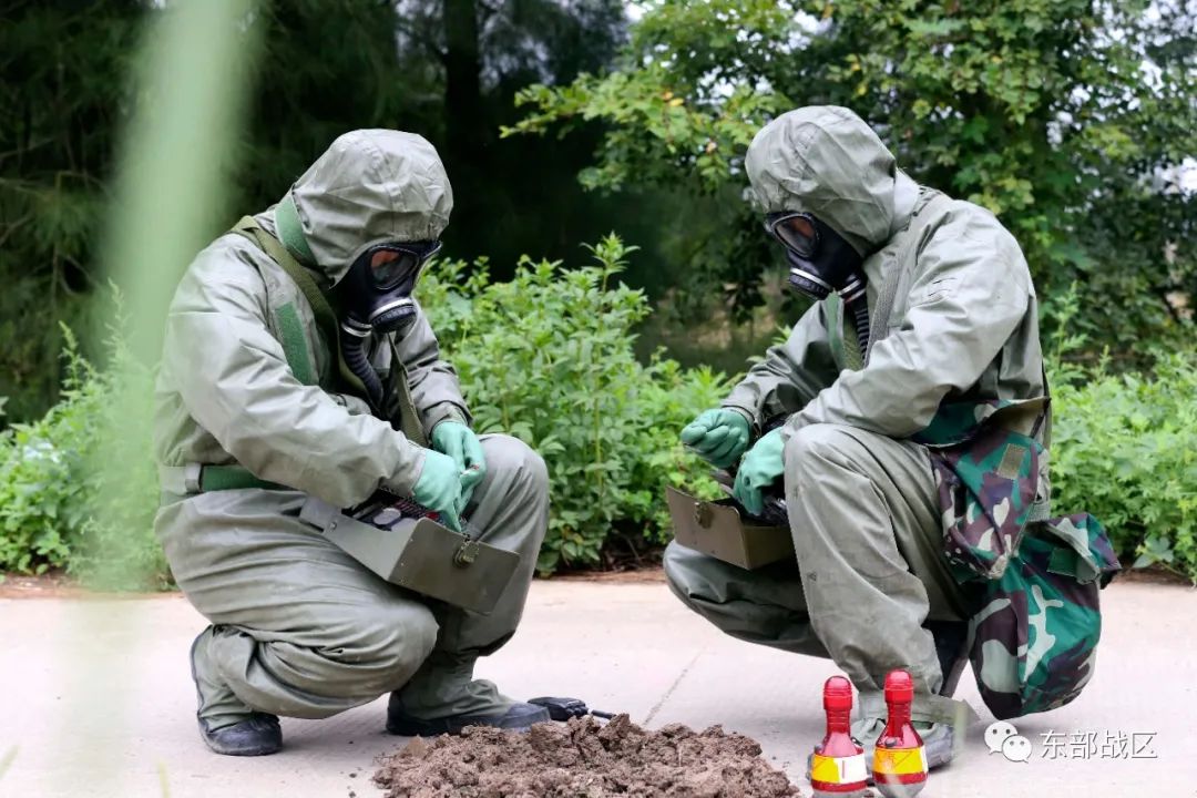 热点|岸导团联手防化营,出击