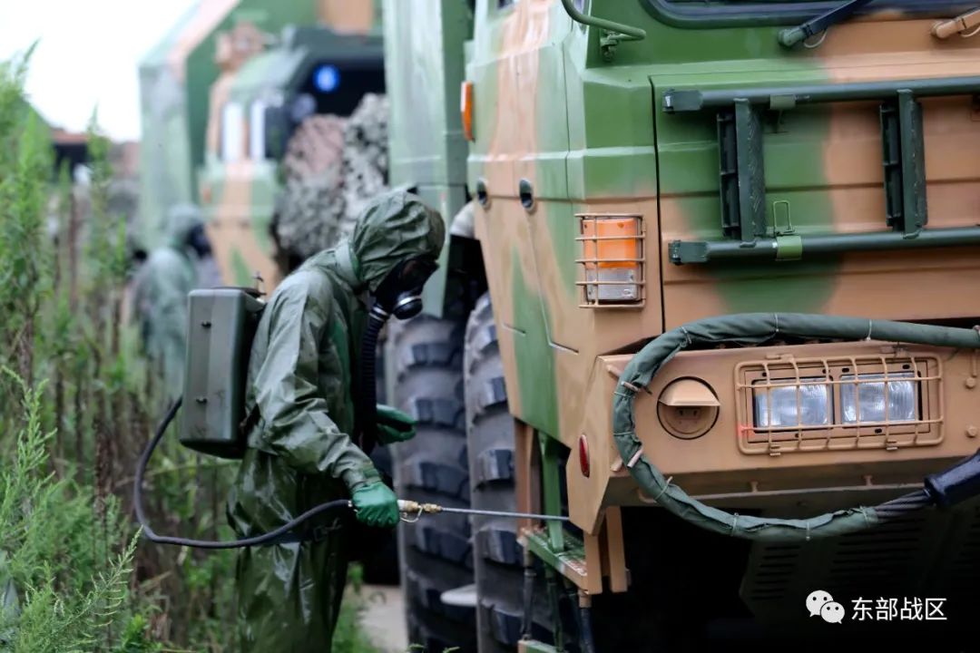 热点|岸导团联手防化营,出击