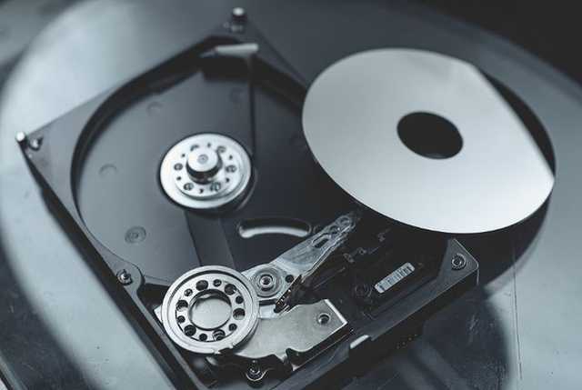 电脑电源启动详解,按下电源键电脑会直接关机吗